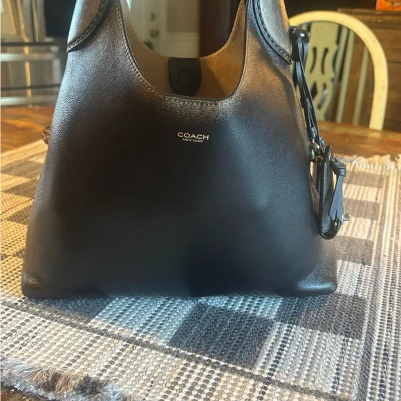 Coach Brooklyn 28 - Picture 1 of 8